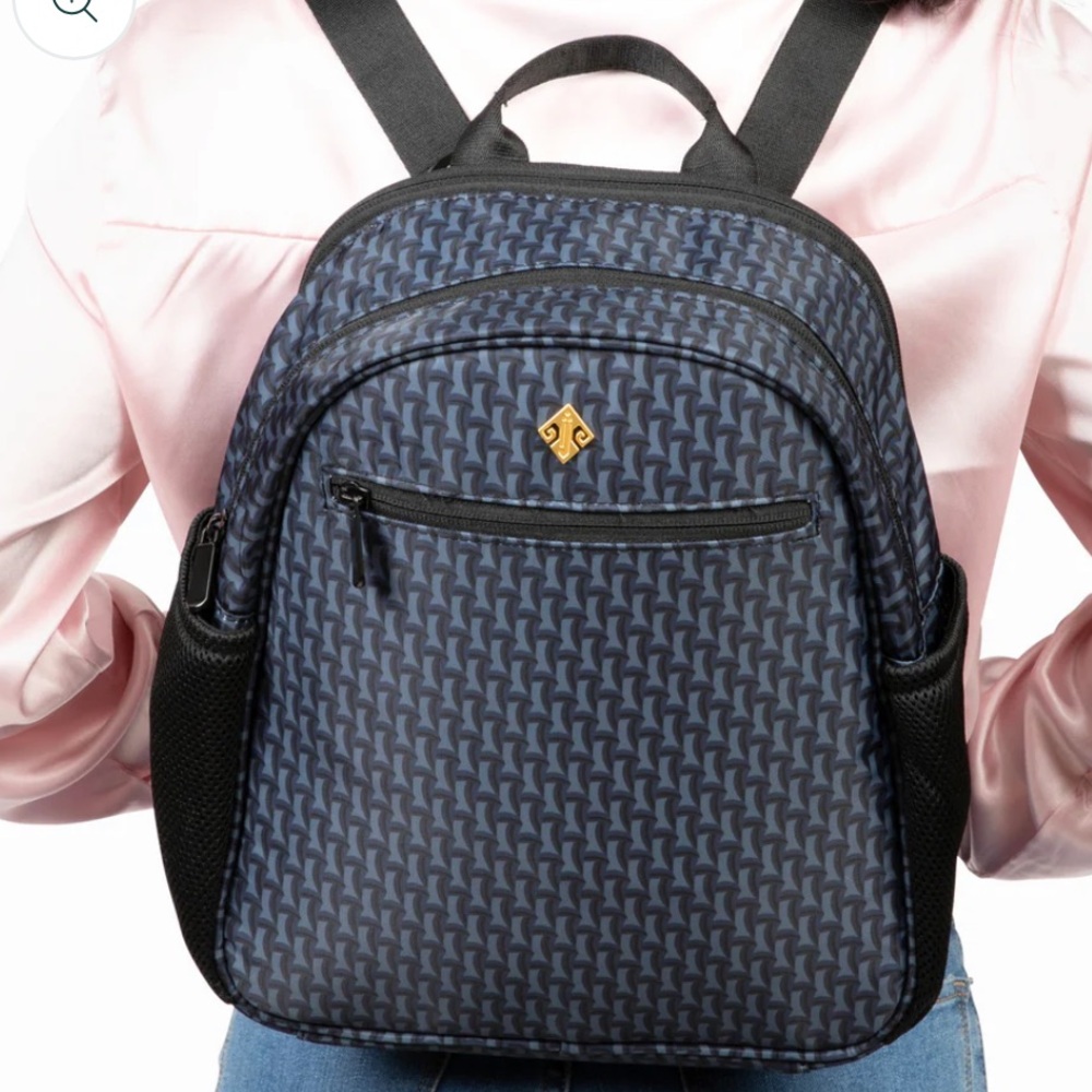 IDAHO JONES Mini Black Backpack- hands free pump storage - Picture 8 of 8
